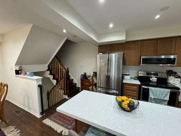 23 Linnell ST, Ajax, ON L1Z 0K9
