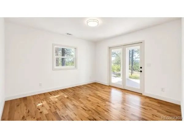 1251 Valley View, Larkspur, CO 80118