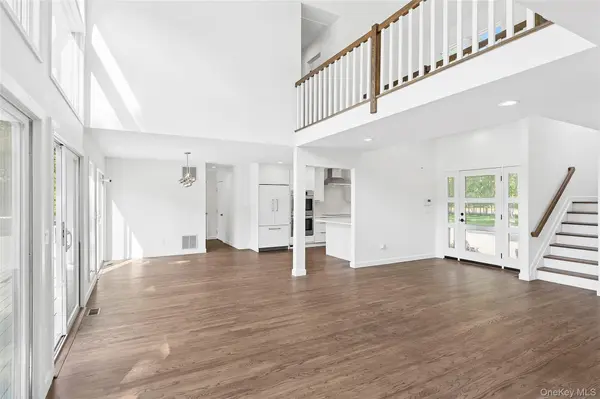 133 Old Country RD, East Quogue, NY 11942