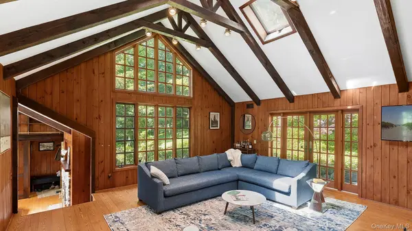 678 Golf Ridge RD, Carmel, NY 10512