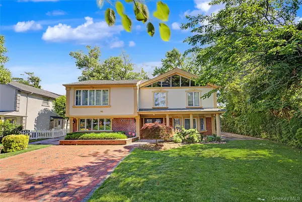 159 South DR, Manhasset Hills, NY 11040