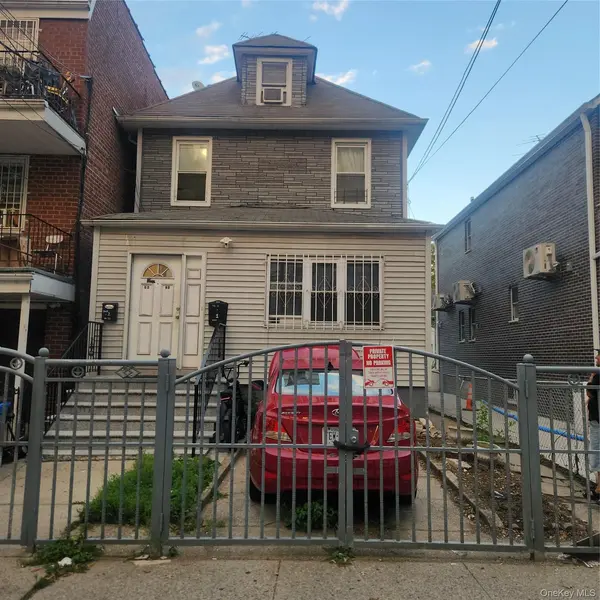 4821 91st ST, Elmhurst, NY 11373