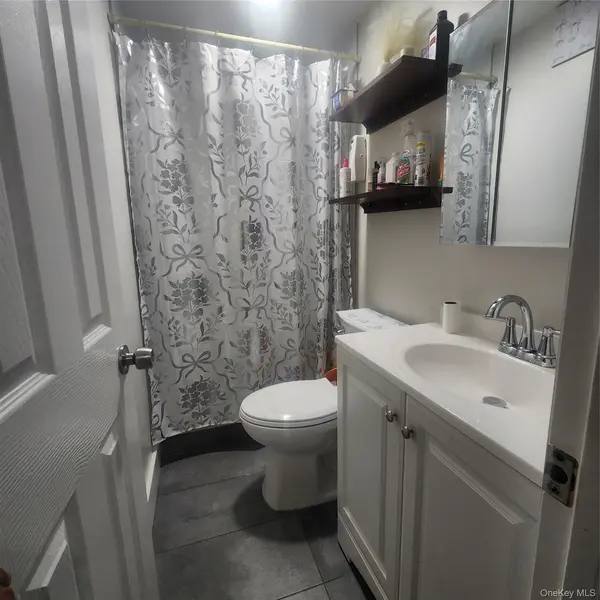 4821 91st ST, Elmhurst, NY 11373