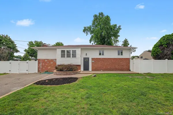 414 Westview AVE, Deer Park, NY 11729