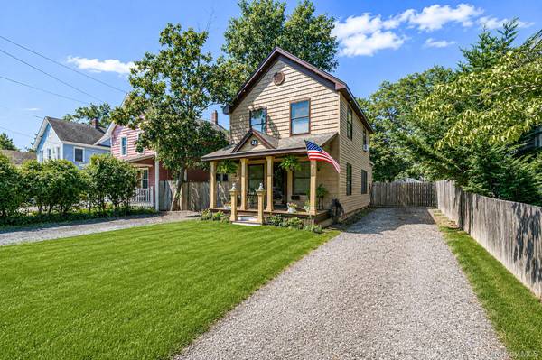 24 Wiggins AVE, Patchogue, NY 11772