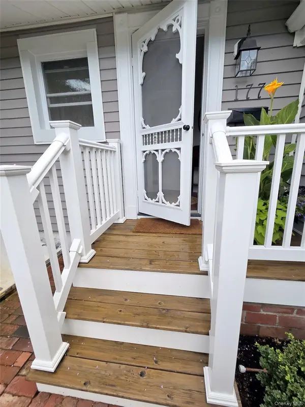 177 Drexel AVE, Westbury, NY 11590