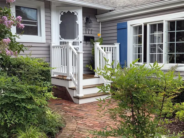177 Drexel AVE, Westbury, NY 11590