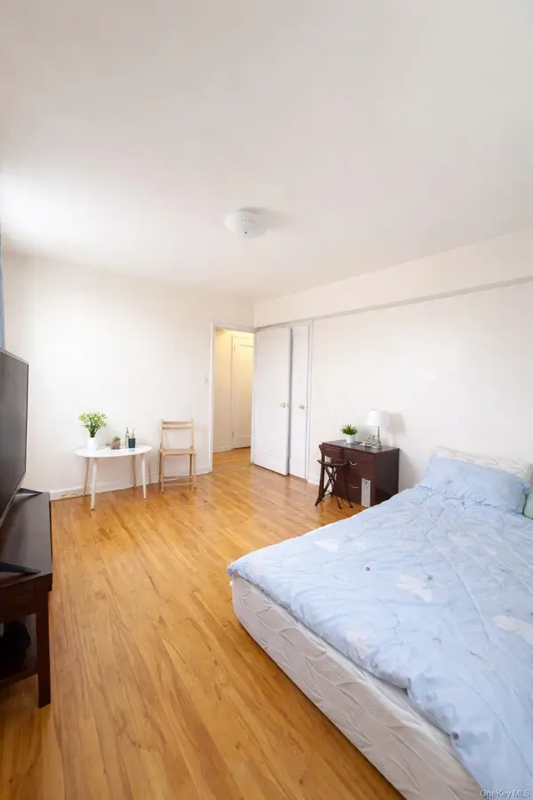 14444 41 AVE #2A, Flushing, NY 11354
