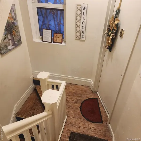 80 Elliott Avenue #3rd Floor, Yonkers, NY 10705