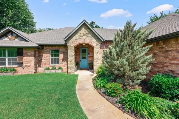 14220 Red Oak DR, Edmond, OK 73034