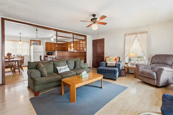 1292 Cox City RD, Rush Springs, OK 73082