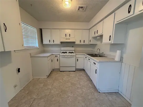 1414 Mitacek AVE, Prague, OK 74864