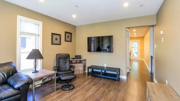 79 White Elm RD, Barrie, ON L4N 0E4