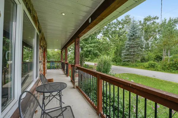 247 Poplar AVE, Tay, ON L0K 1R0