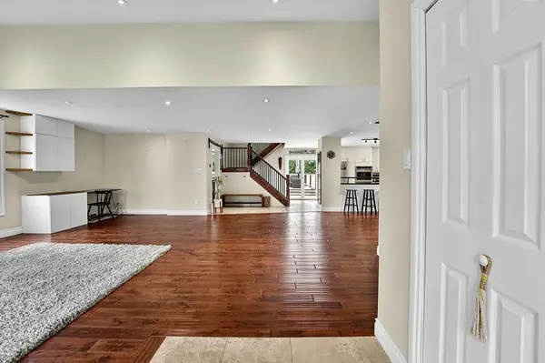 247 Poplar AVE, Tay, ON L0K 1R0