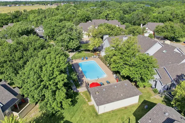6515 E 30th St N Unit #2800, Wichita, KS 67226