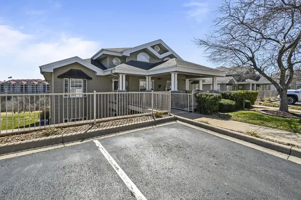 300 Glory Rd, Bldg 11, Unit 1, Branson, MO 65616