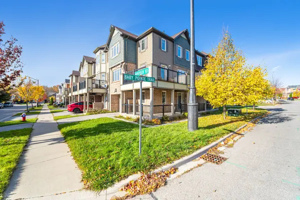 6 Baby Pointe TRL, Brampton, ON L7A 0W1
