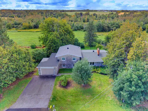 1996 Old Carp RD, Carp - Huntley Ward, ON K0A 1L0