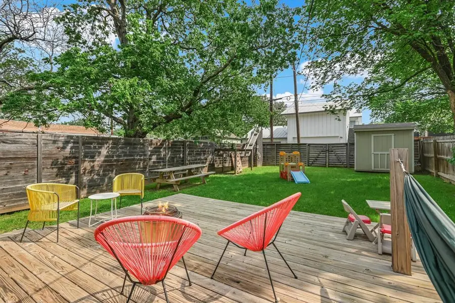 1705 E 14th ST #B, Austin, TX 78702
