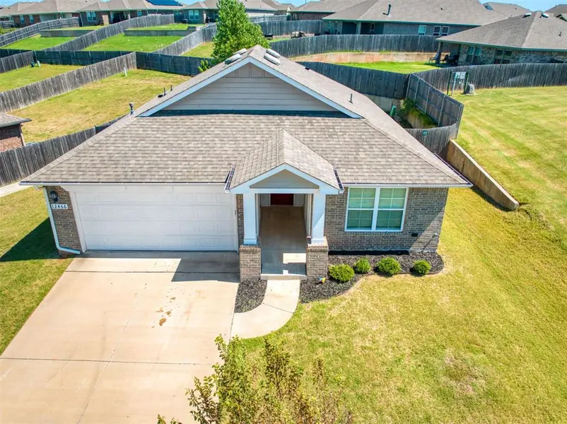12466 Native Hill DR, Choctaw, OK 73020
