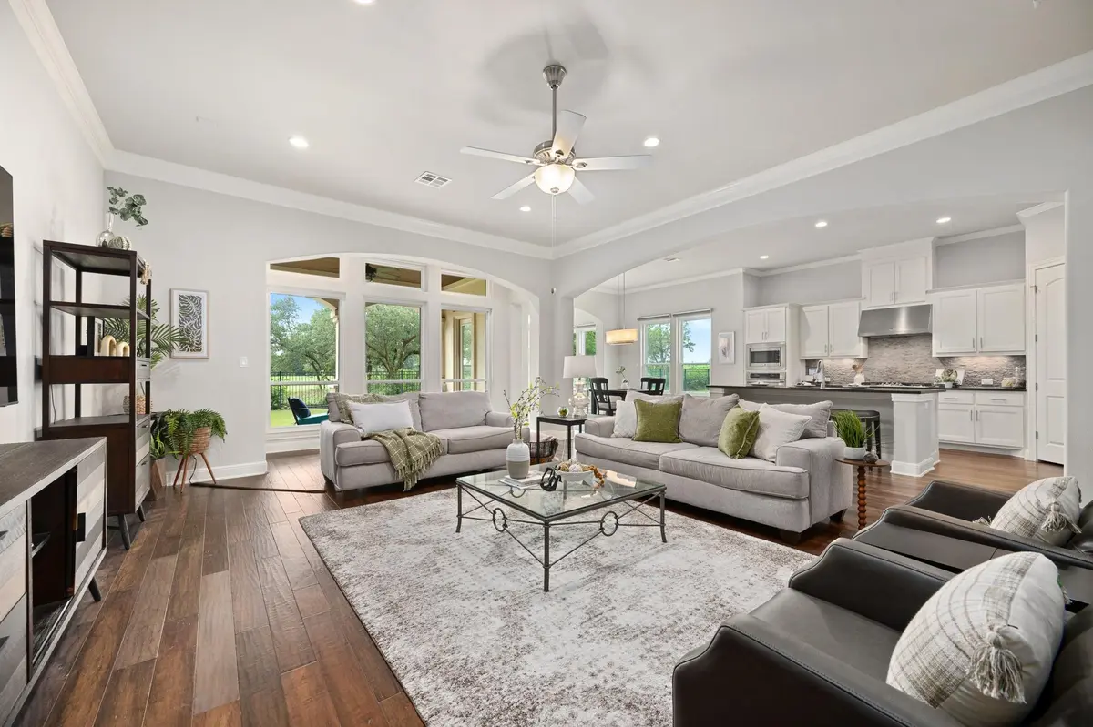 2210 University Club DR #5A, Austin, TX 78732