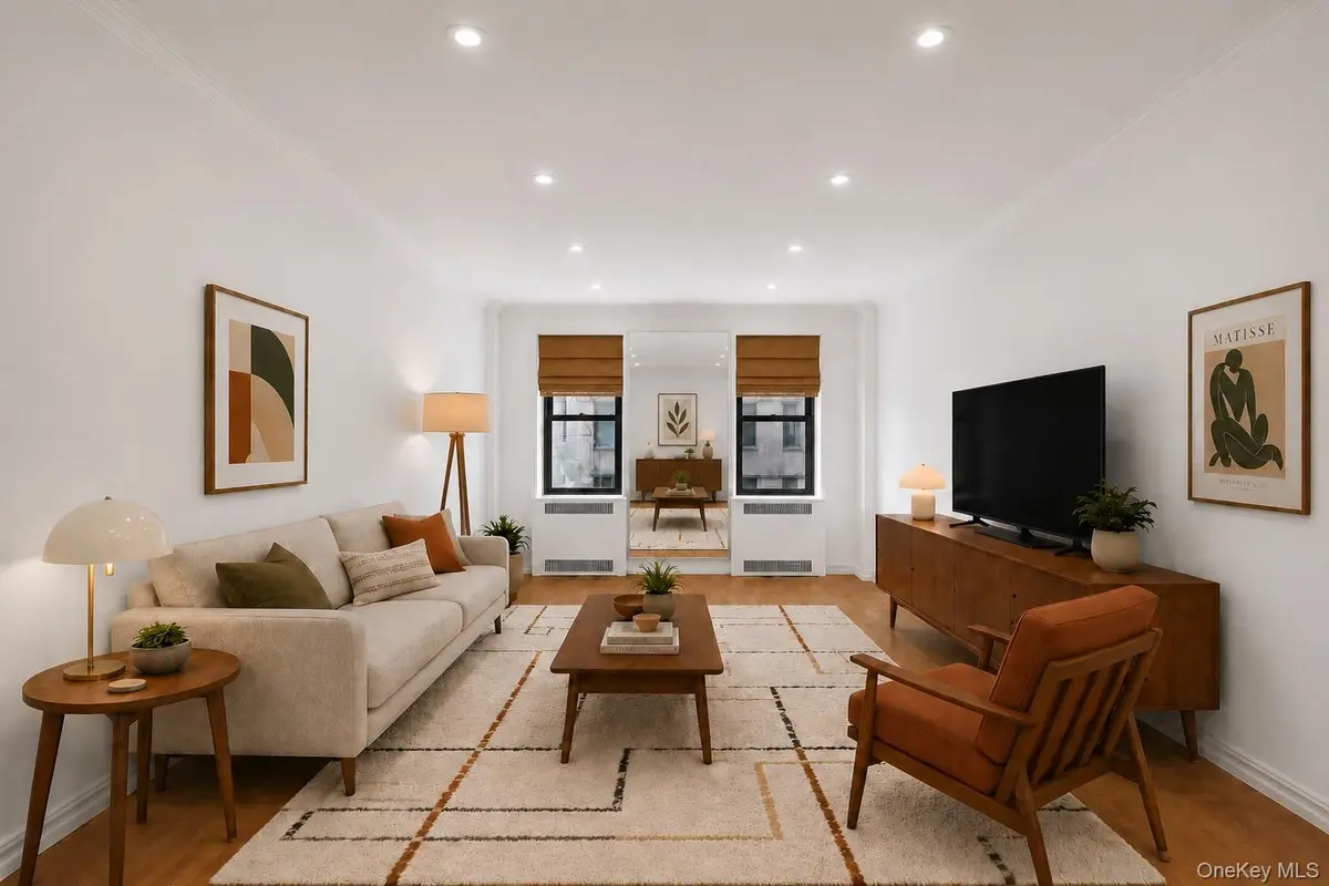225 W 25th ST #5K, New York (manhattan), NY 10001