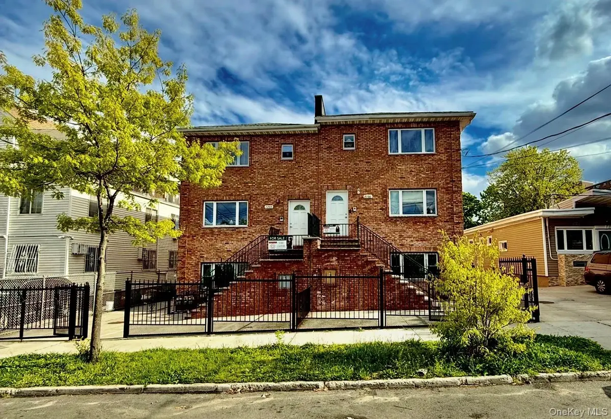 2268 Seward AVE, Bronx, NY 10473