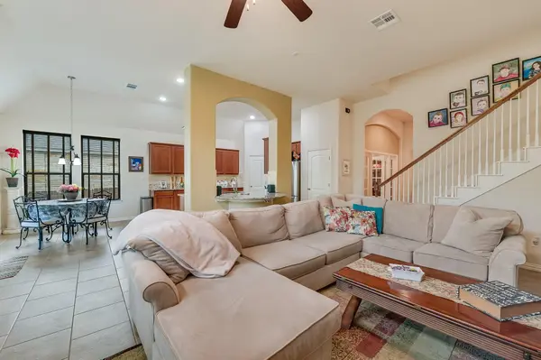 1827 Tall Chief, Leander, TX 78641