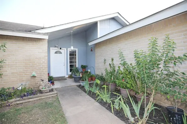 204 Deerfield Park DR, Cedar Park, TX 78613