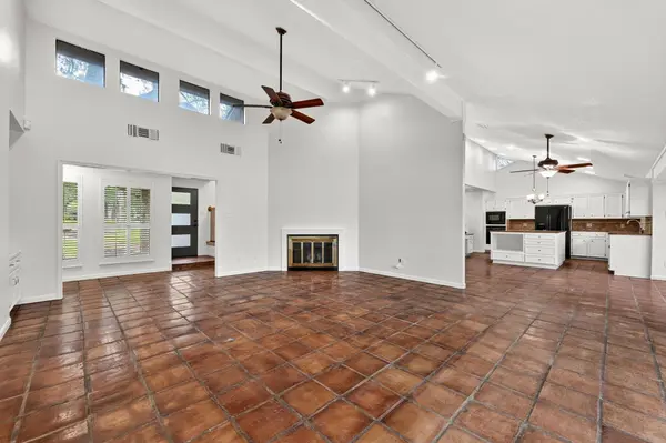 1301 Mill Creek DR, Salado, TX 76571