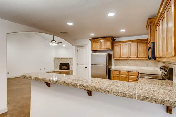 300 S Venture BLVD S, Lago Vista, TX 78645