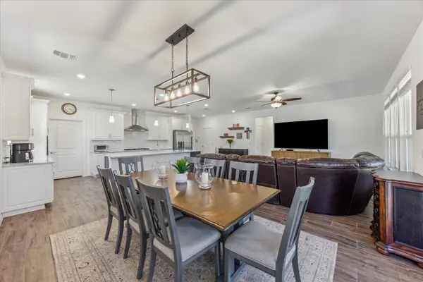 636 Martingale ST, Georgetown, TX 78633