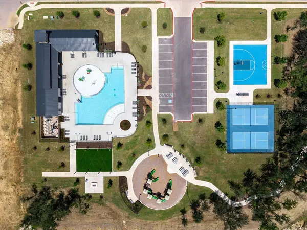 143 Hornet ST, Elgin, TX 78621