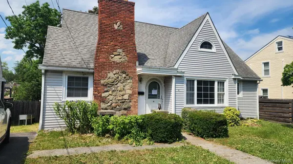 21 Marple RD, Poughkeepsie, NY 12603