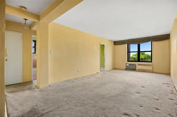 65-15 38th AVE #5K, Woodside, NY 11377