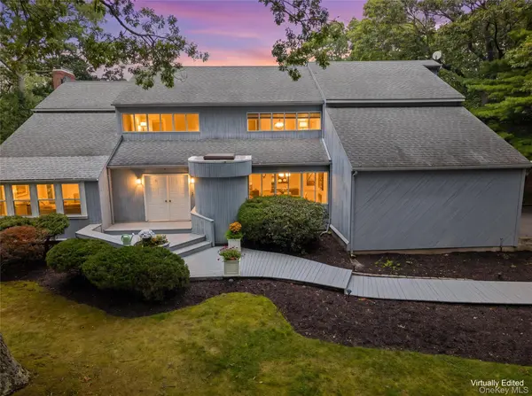 12 N Ridge RD, Setauket, NY 11733