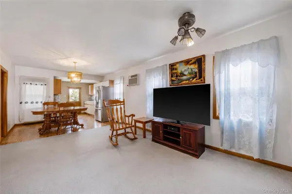 1360 News AVE, Elmont, NY 11003