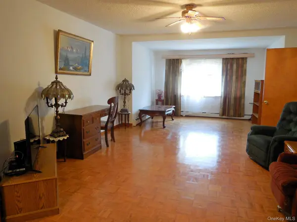 47 Ministers Flats RD, Wurtsboro, NY 12790