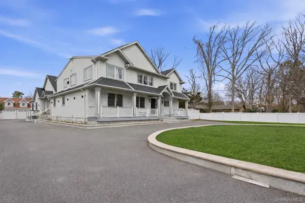 171 Oakfield AVE, Dix Hills, NY 11746