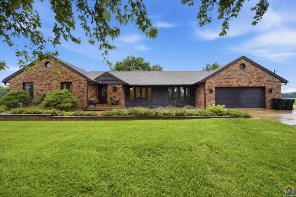 3701 SE Shawnee Heights RD, Tecumseh, KS 66542