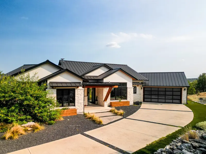 23801 Oscar RD, Spicewood, TX 78669