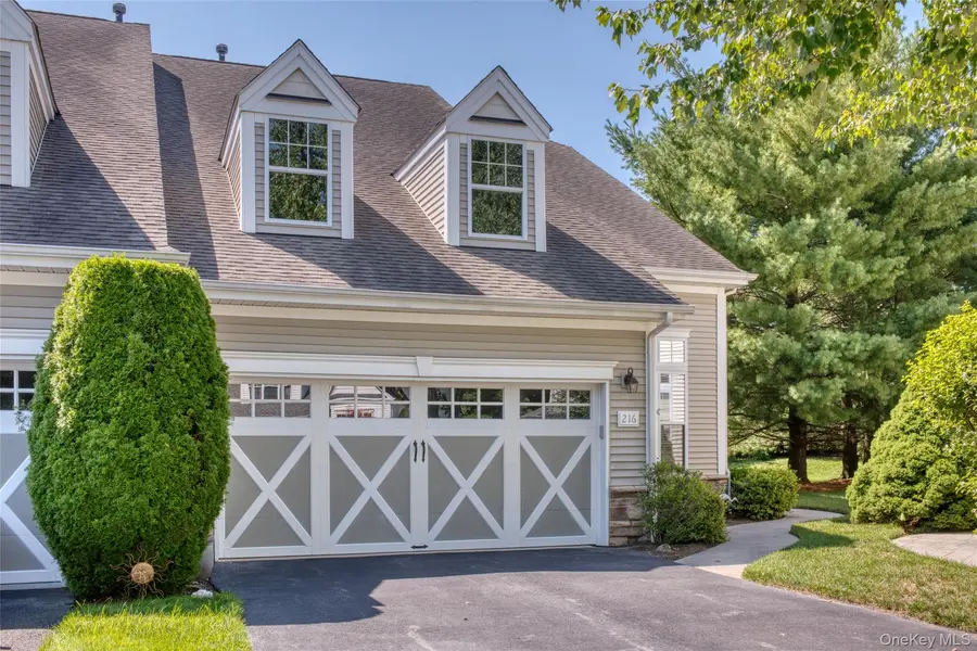 216 Sonata CT, Eastport, NY 11941