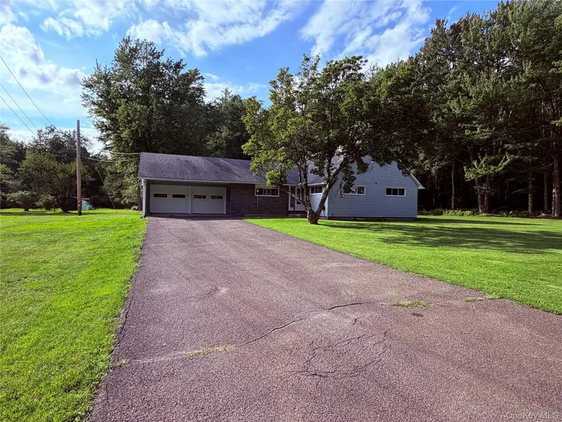 412 Brown RD, Ellenville, NY 12428