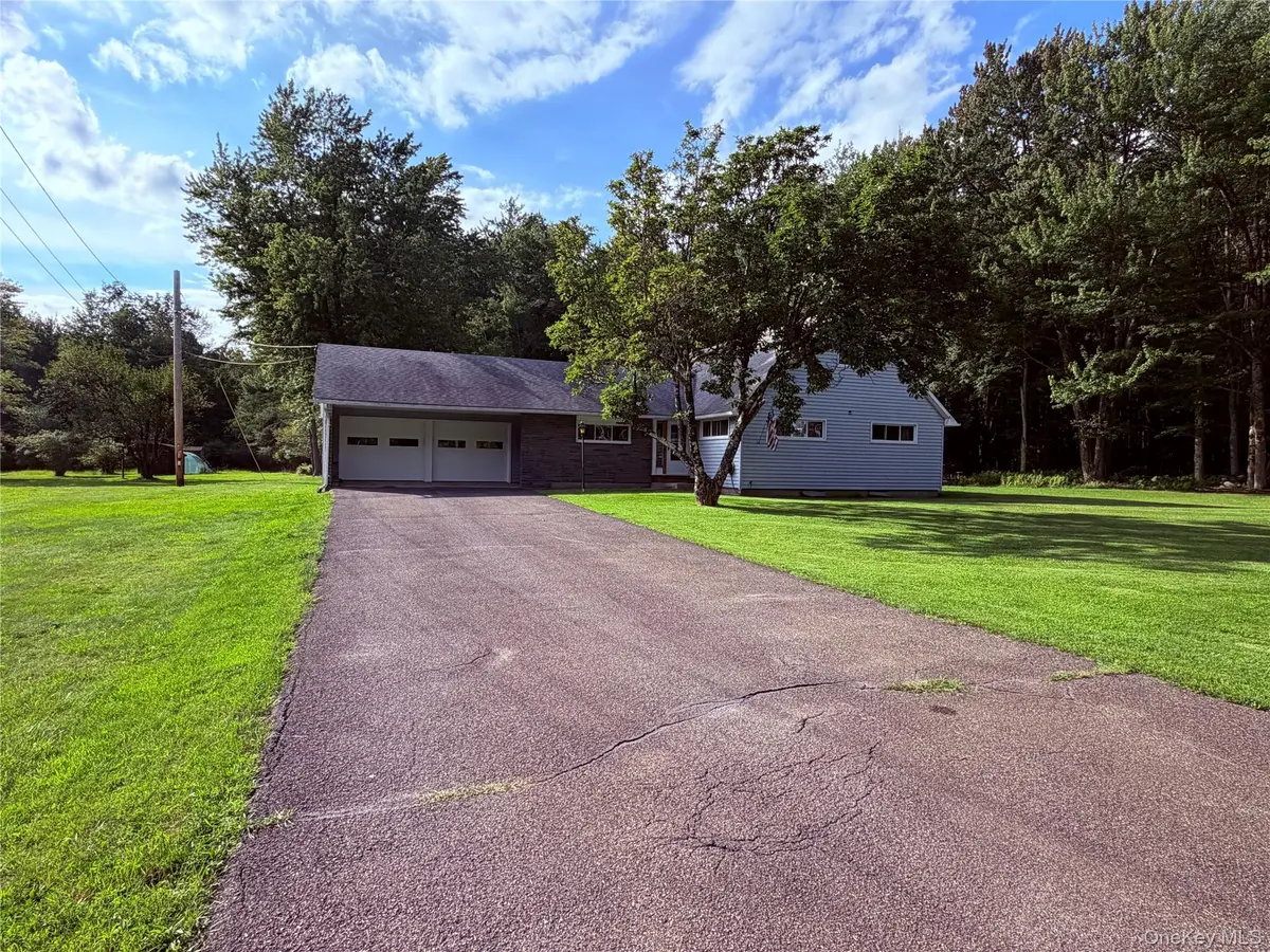 412 Brown RD, Ellenville, NY 12428