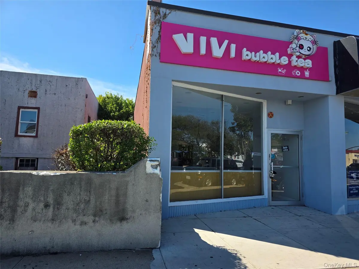 1024 W Beech ST, Long Beach, NY 11561