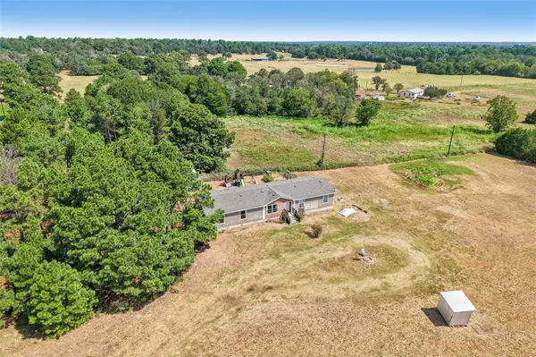 258 Pathfinders WAY, Smithville, TX 78957