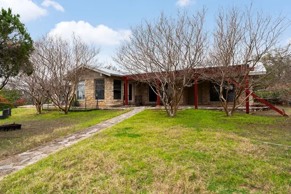 21418 Kathy LN, Spicewood, TX 78669