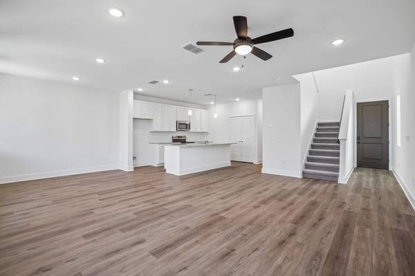 125 Maverick Ave, Kyle, TX 78640