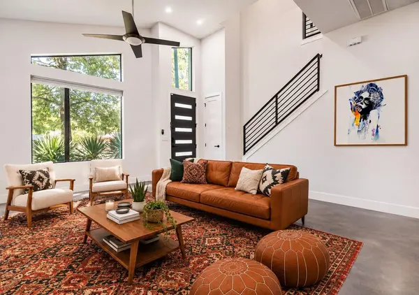 302 Irma DR #1, Austin, TX 78752